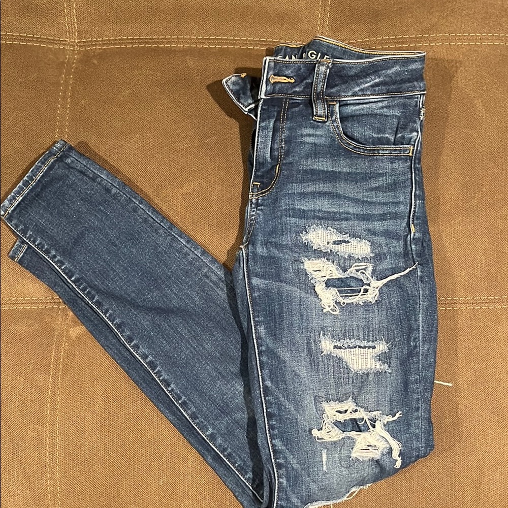 American Eagle Distressed Blue Jeans
